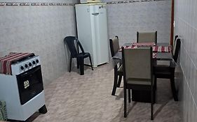 Casa anexa com lareira